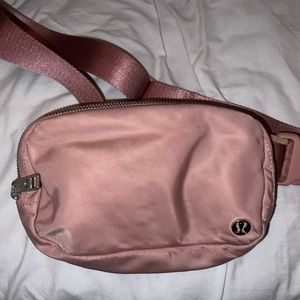 Lululemon belt bag